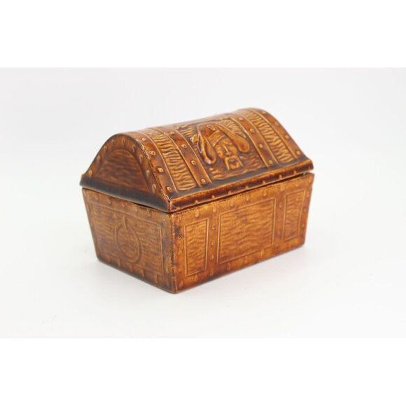 Vintage King Ceramics Lidded Treasure Chest | 1966 - Picture 3 of 8
